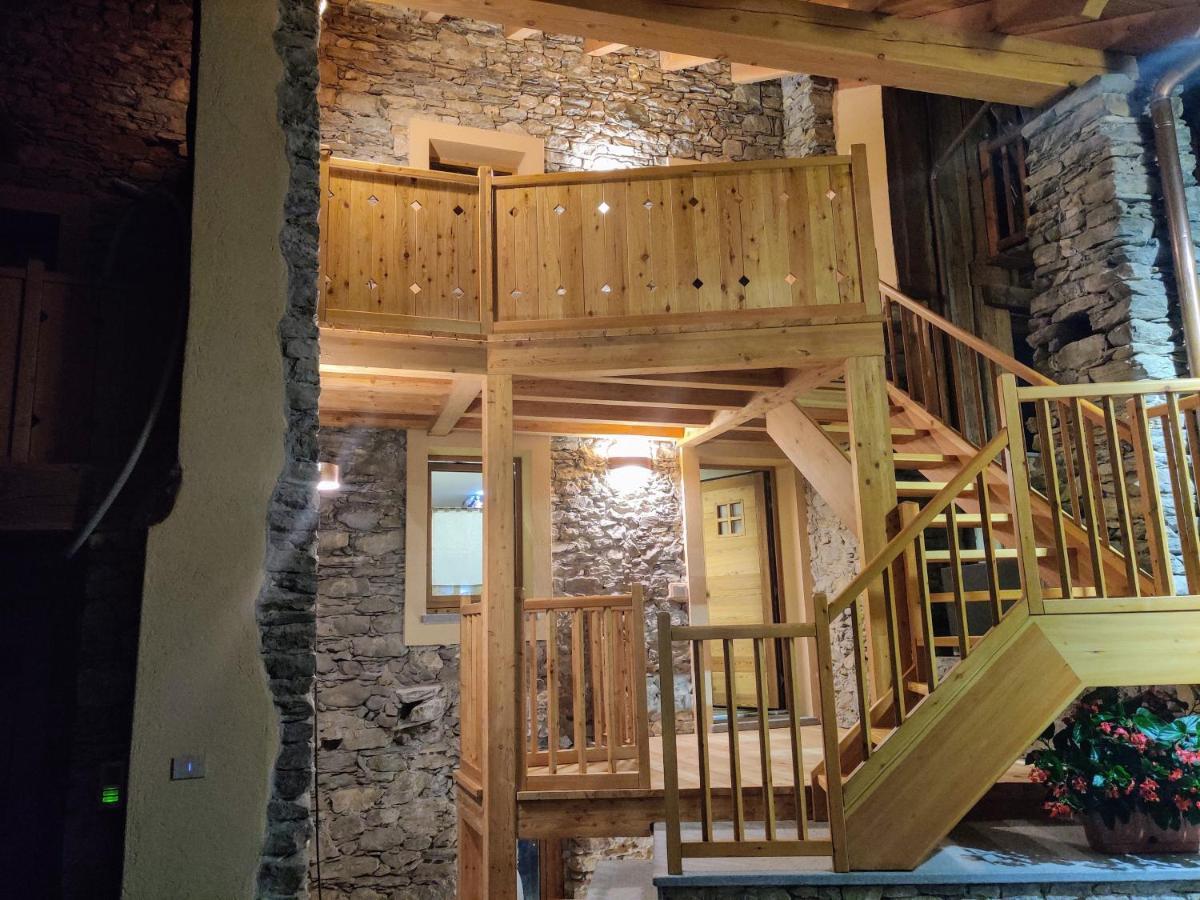 Au Fond Du Bourg Apartment Aosta Exterior foto