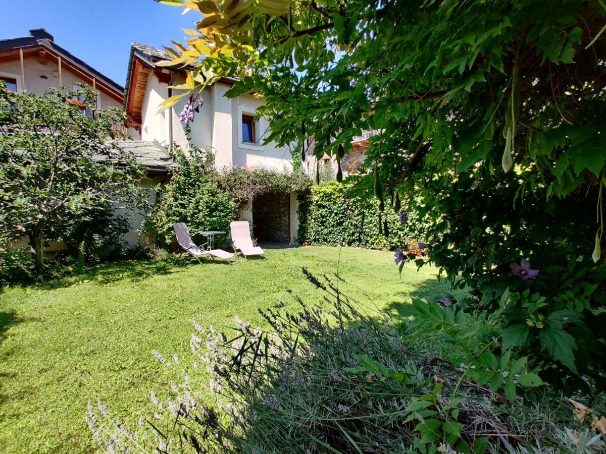 Au Fond Du Bourg Apartment Aosta Exterior foto